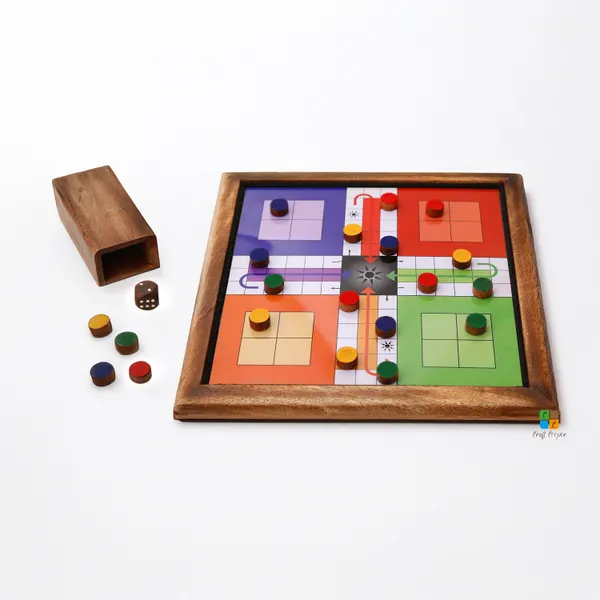 Handmade_Wooden_Snake_and_Ladders_Magnetic_Travel_Board_Game