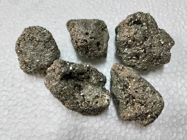 Natural_Raw_Peru_Pyrite_Rough_Crystal_|_Original_Pyrite_Stone_For_Manifestation,_Vastu_&_Home_Decor
