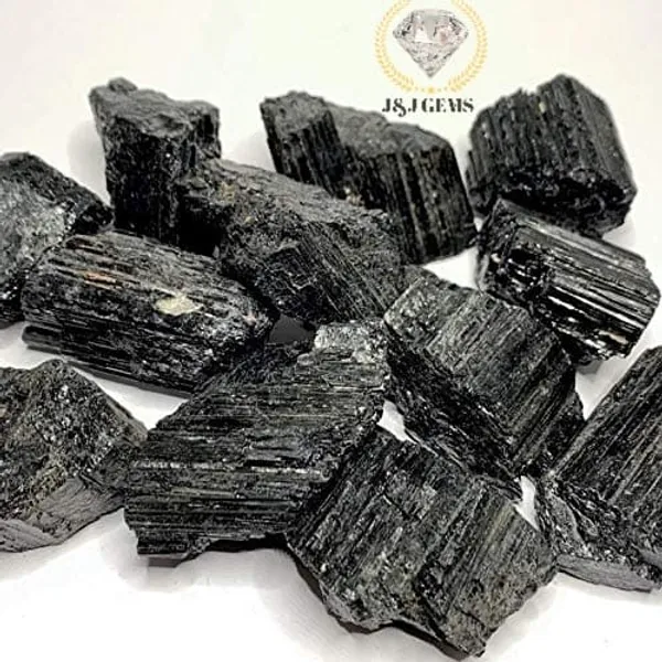 Natural_Raw_Black_Tourmaline_Crystal_Stone_850g_|_Ultimate_Protection_Stone_For_Vastu,_Reiki_&_Home_Decor