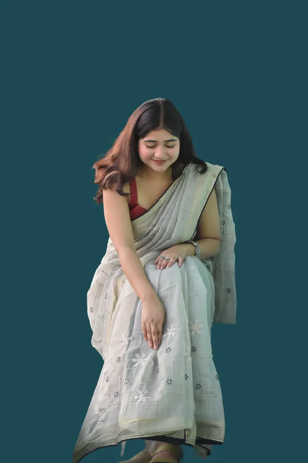 Ivory_Handwoven_Cotton_Saree_with_Subtle_Motifs
