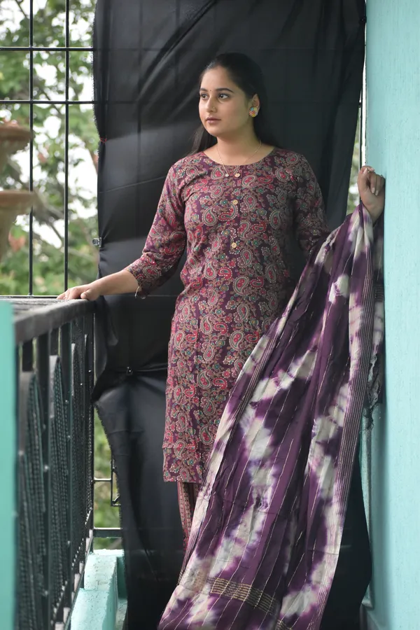 Fade_Pink_Cotton_Straight_Kurti_Set_For_Women