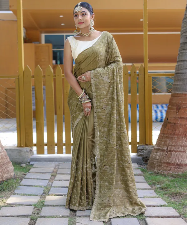 Green_Pure_Soft_Silk_Saree_With_Beautiful_Thread_Handwork_With_Elegant_Floral_Design_With_Cutwork_Border_And_Elegant_Design_All_Over_Saree