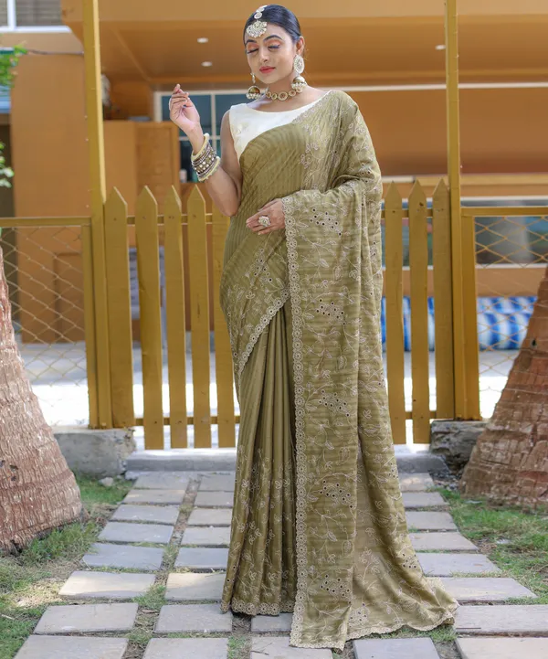 Green_Pure_Soft_Silk_Saree_With_Beautiful_Thread_Handwork_With_Elegant_Floral_Design_With_Cutwork_Border_And_Elegant_Design_All_Over_Saree