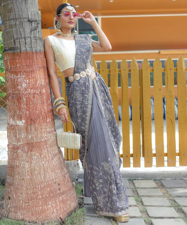Grey_Pure_Soft_Silk_Saree_With_Beautiful_Thread_Handwork_With_Elegant_Floral_Design_With_Cutwork_Border_And_Elegant_Design_All_Over_Saree