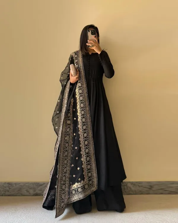 Black_Silk_Embroidery_Stitched_Suit_For_Women