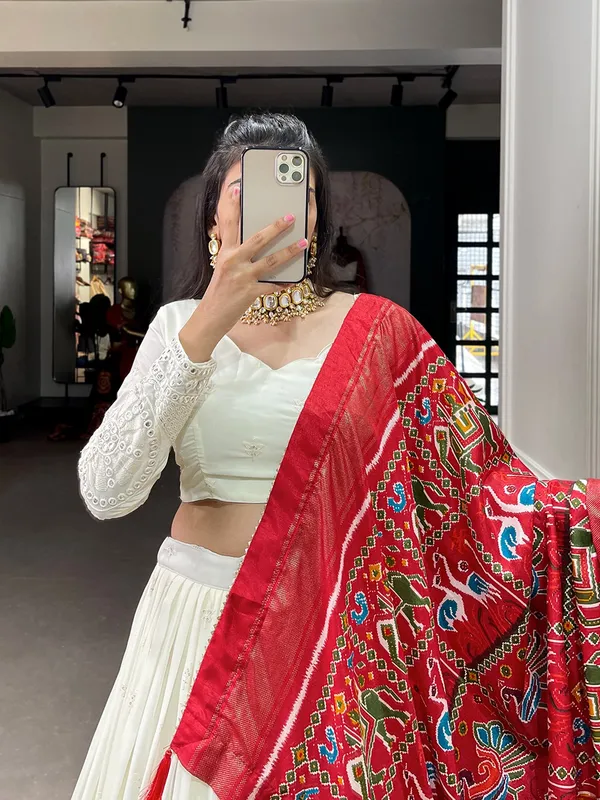 Red_White_Silk_Lucknowi_Paper_Mirror_Work_Lehenga_For_Women