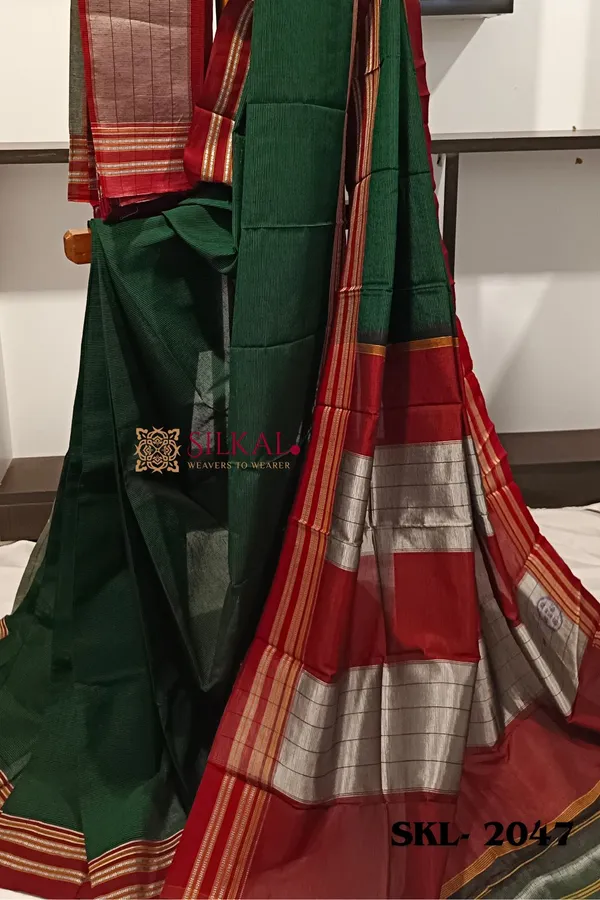 Ilkal_Viscose_Silk_Kaddi_Saree_With_Gomi_Border_Saree_Code-_SKL1304