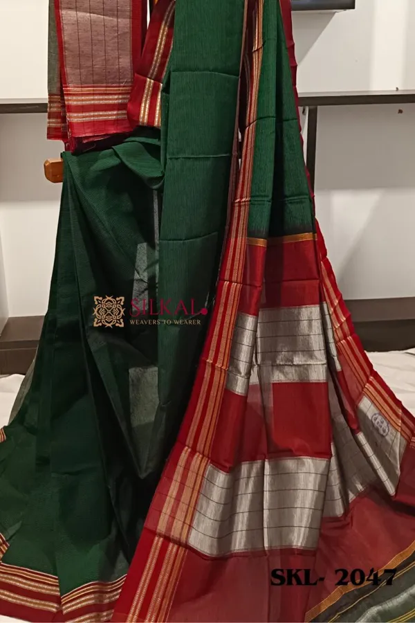 Ilkal_Viscose_Silk_Kaddi_Saree_With_Gomi_Border_Saree_Code-_SKL1304