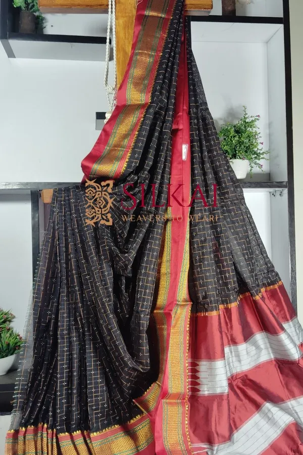 Ilkal_Cotton_Chikki_Star_Saree_Saree_Code-_SKL1891