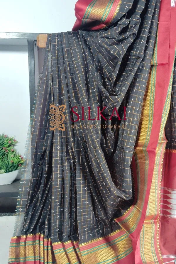 Ilkal_Cotton_Chikki_Star_Saree_Saree_Code-_SKL1891