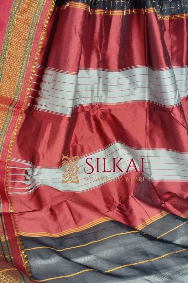 Ilkal_Cotton_Chikki_Star_Saree_Saree_Code-_SKL1891