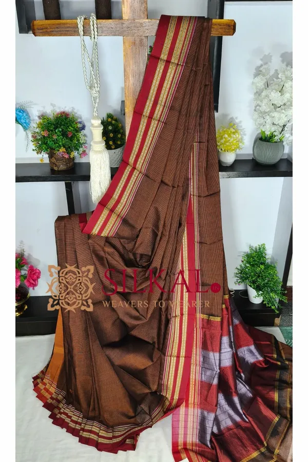 Ilkal_Bhavani_kaddi_Saree_SKL04329