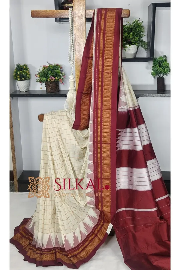 Ilkal_Big_Checks_Temple_Border_Saree_SKL03367