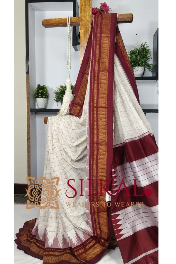 Ilkal_Big_Checks_Temple_Border_Saree_SKL03368