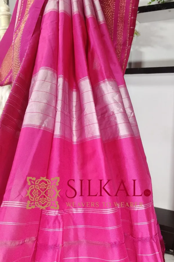 Ilkal_Big_Checks_Temple_Border_Saree_SKL03369