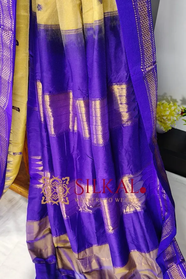 Ilkal_Buta_Cotton_Silk_Temple_Saree_SKL03898