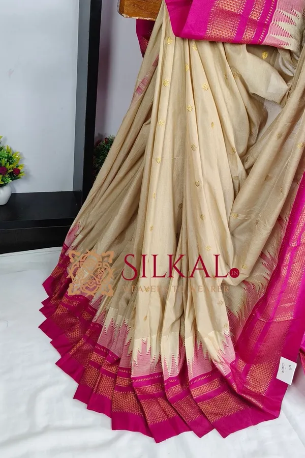 Ilkal_Buta_Cotton_Silk_Temple_Saree_SKL03901