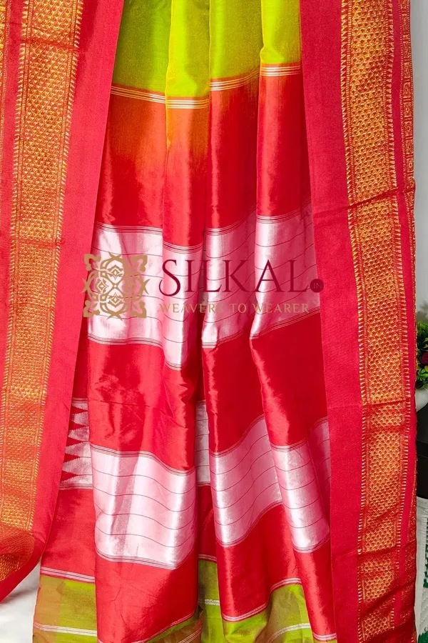 Ilkal_Buta_Cotton_Silk_Temple_Saree_SKL03902