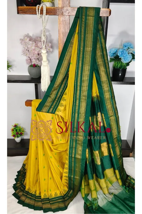 Ilkal_Buta_Cotton_Silk_Temple_Saree_SKL03904
