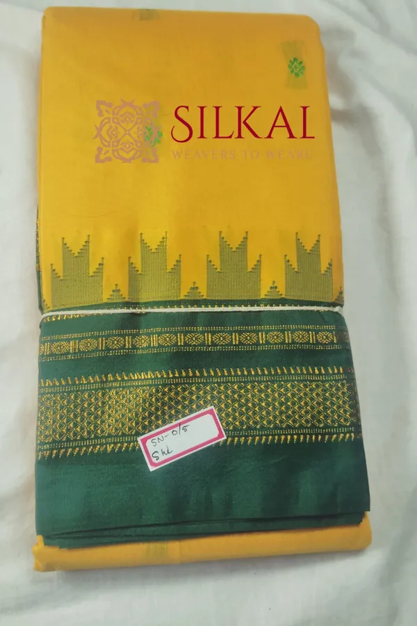 Ilkal_Buta_Cotton_Silk_Temple_Saree_SKL1982