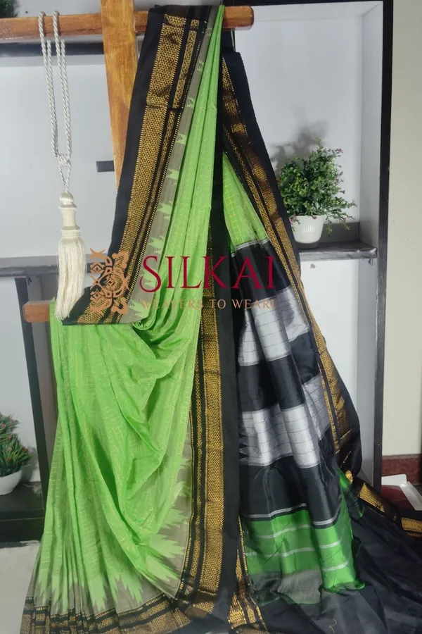 Ilkal_Chadarunga_Cotton_Silk_Temple_Saree_Code-_SKL1885