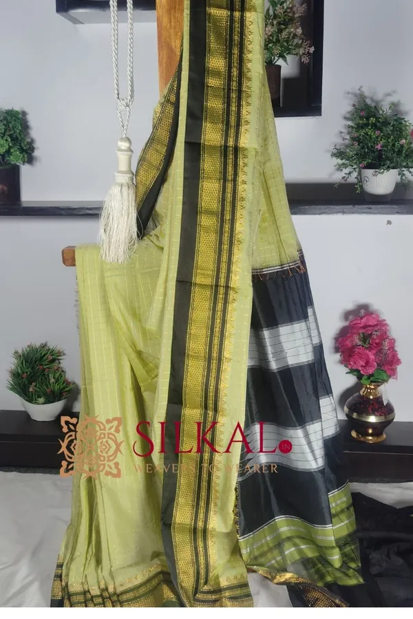 Ilkal_Chandrunga_Cotton_Silk_Saree_Code-_SKL1810