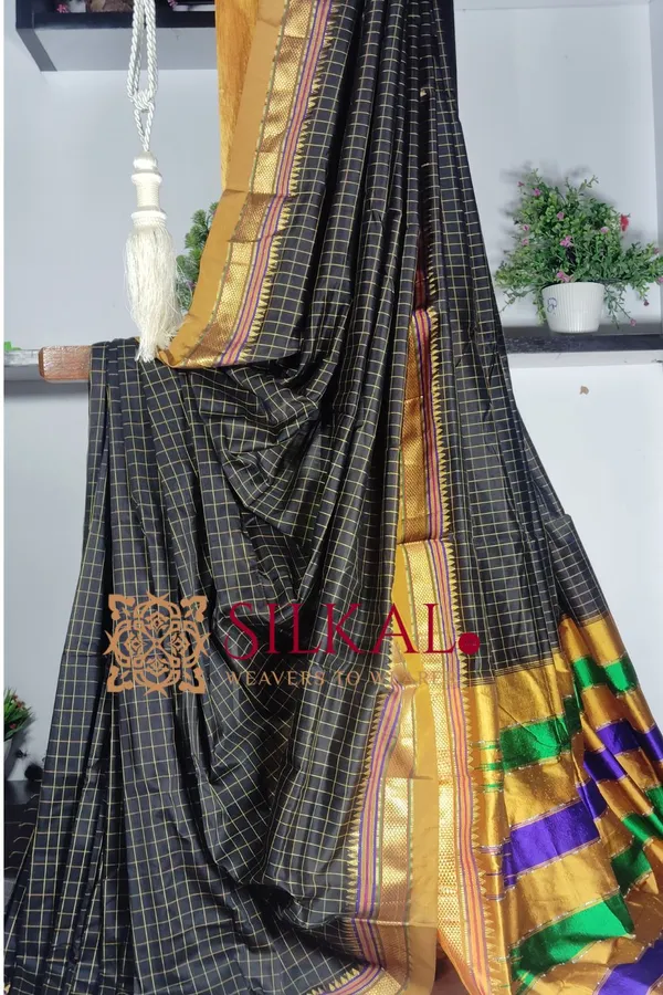 Ilkal_Checked_The_Mercerized_Silk_Saree_Saree_Code-_SKL1796