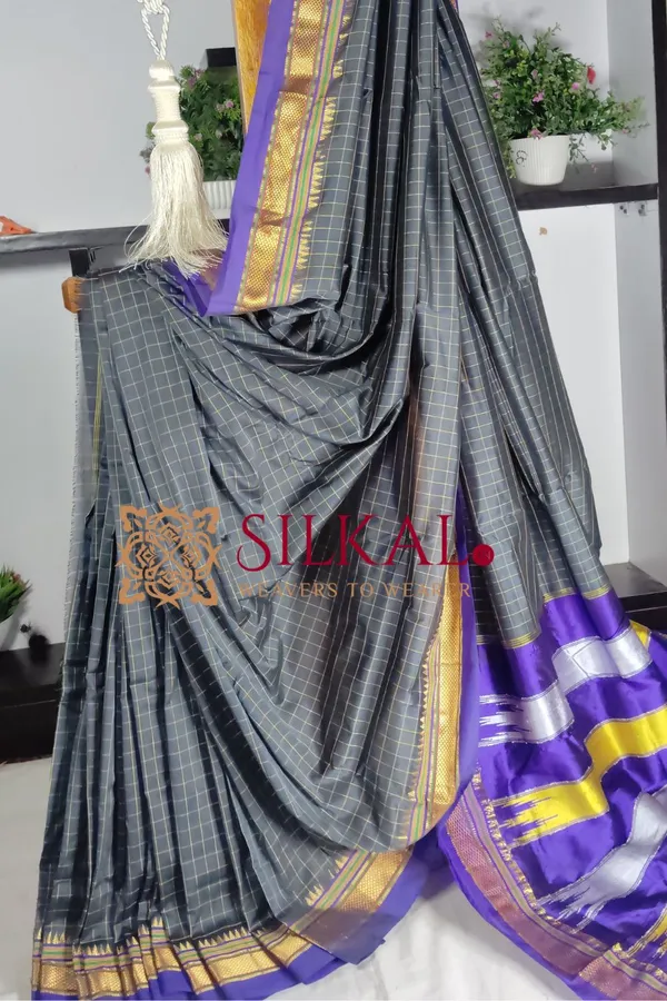 Ilkal_Checked_The_Mercerized_Silk_Saree_Saree_Code-_SKL1795