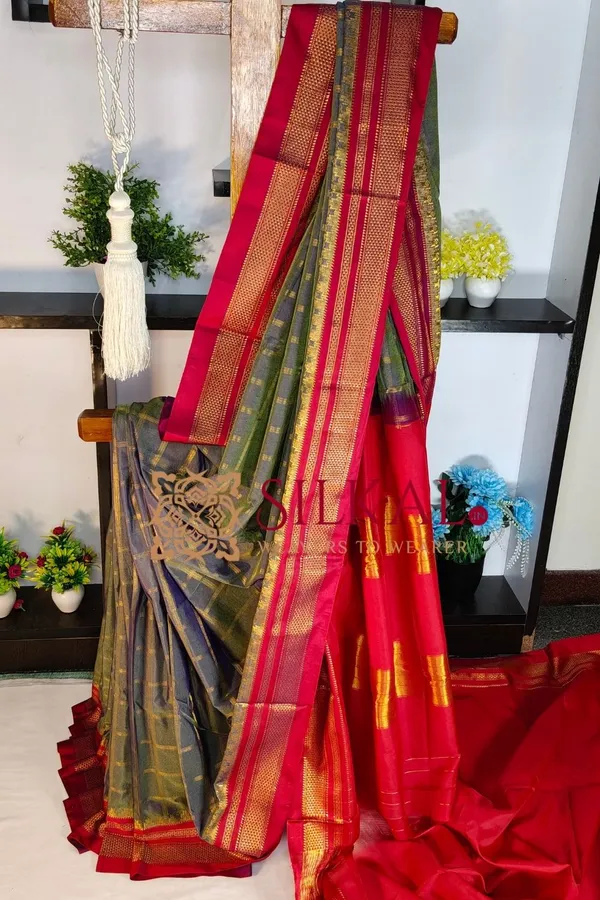 Ilkal_Cotton_Silk_Jarri_Checks_Saree_SKL04155