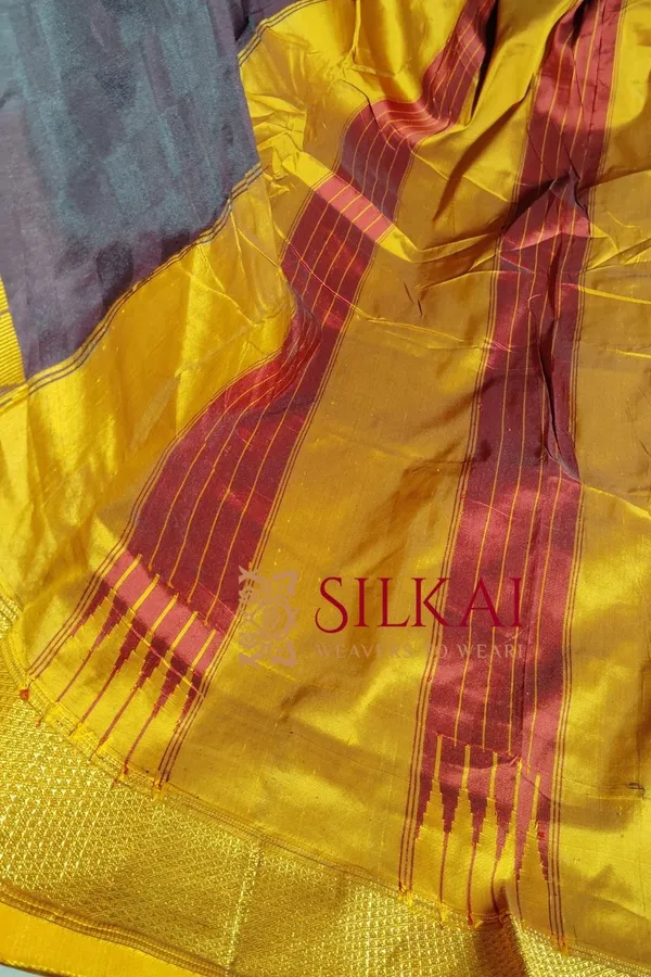 Ilkal_Embossed_With_Mercerized_Cotton_Saree_Code-_SKL1893