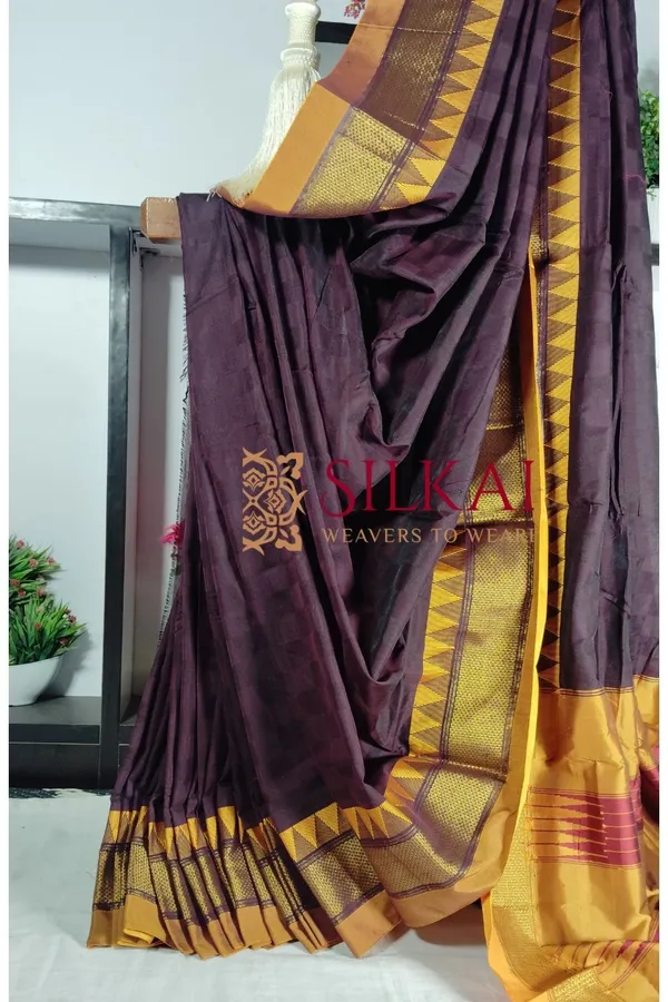 Ilkal_Embossed_With_Mercerized_Cotton_Saree_Code-_SKL1893