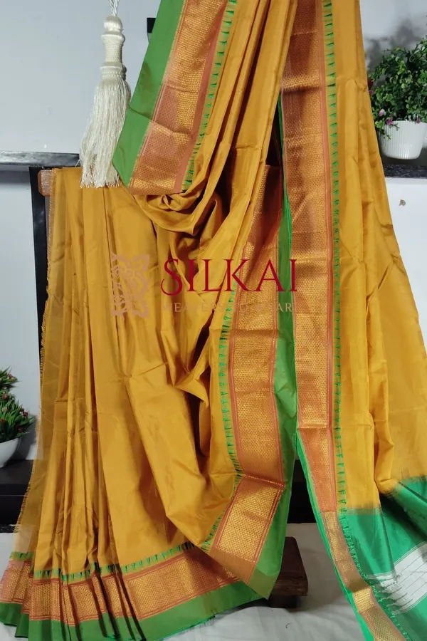Ilkal_Embossed_With_Mercerized_Cotton_Saree_Code-_SKL1892