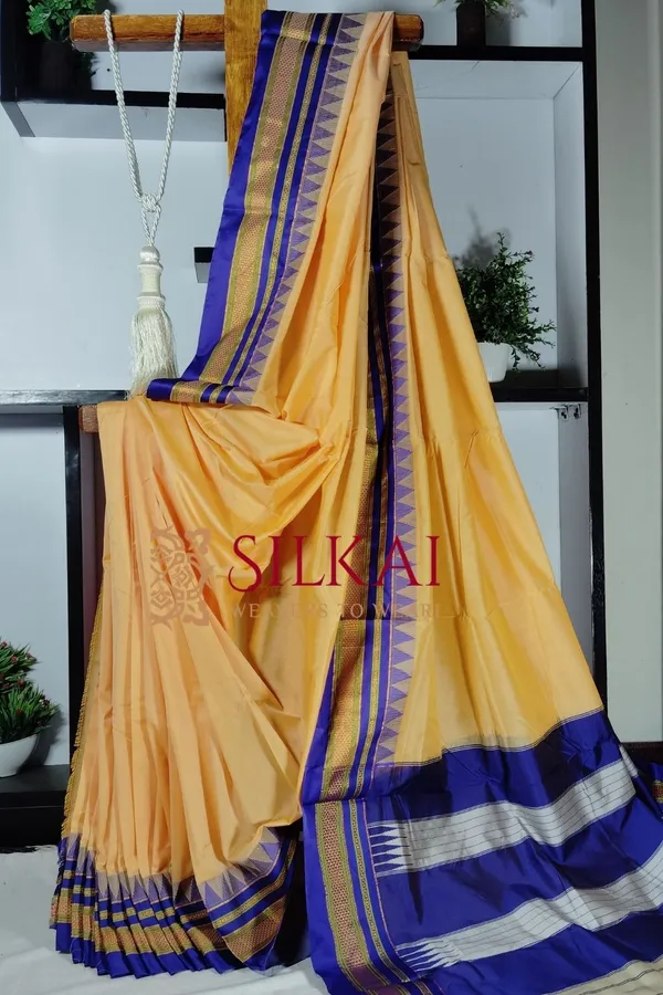 Ilkal_Embossed_With_Mercerized_Cotton_Saree_Code-_SKL1887