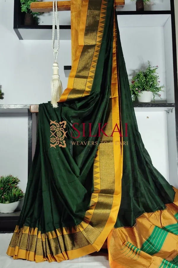 Ilkal_Embossed_With_Mercerized_Cotton_Saree_Code-_SKL1895