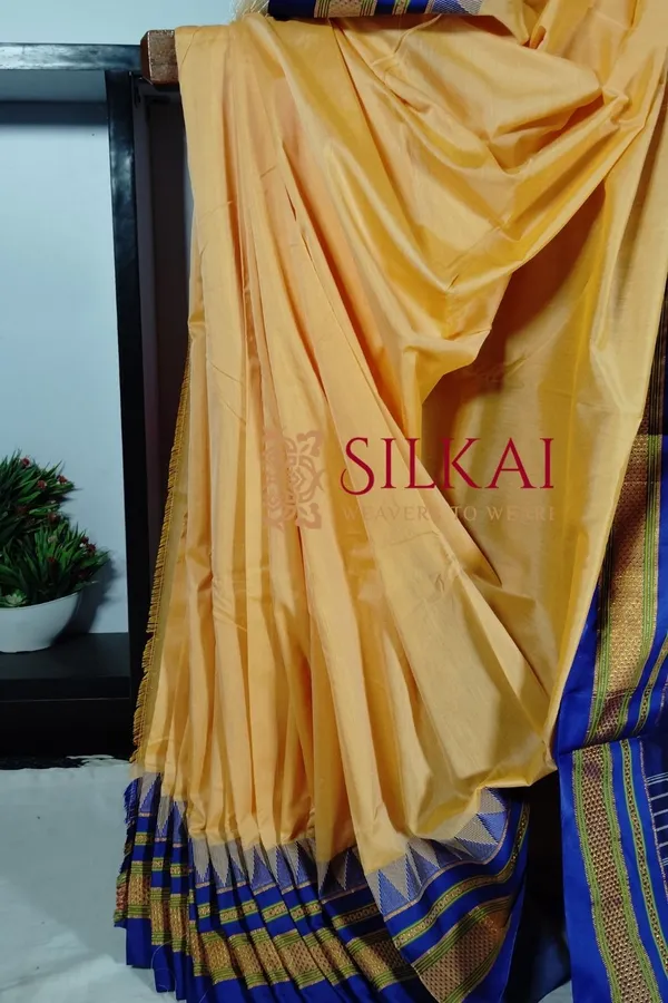 Ilkal_Embossed_With_Mercerized_Cotton_Saree_Code-_SKL1887