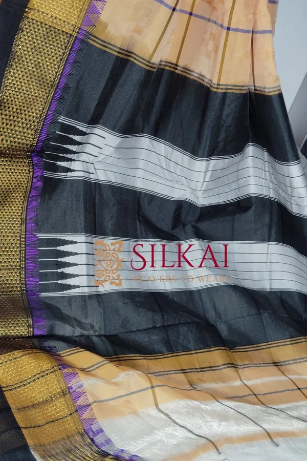 Ilkal_Embossed_With_Mercerized_Cotton_Saree_Code-_SKL1888
