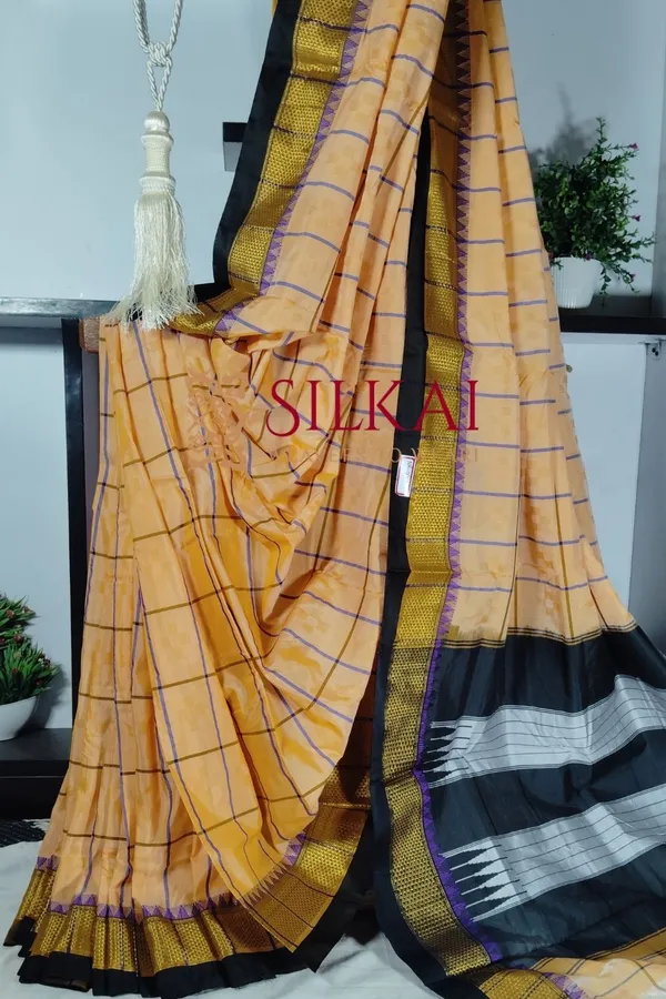 Ilkal_Embossed_With_Mercerized_Cotton_Saree_Code-_SKL1888