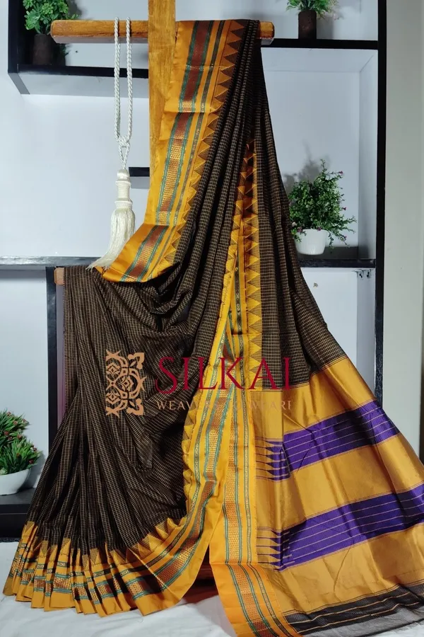 Ilkal_Embossed_With_Mercerized_Cotton_Saree_Code-_SKL1894