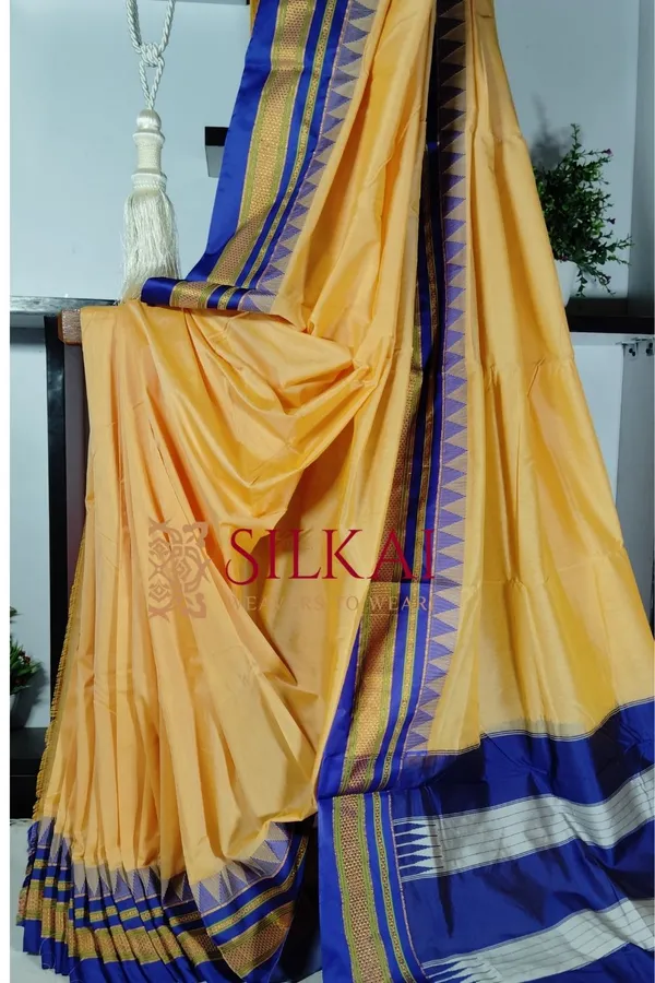 Ilkal_Embossed_With_Mercerized_Cotton_Saree_Code-_SKL1887