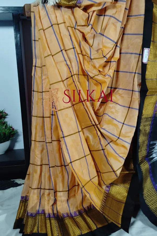 Ilkal_Embossed_With_Mercerized_Cotton_Saree_Code-_SKL1888