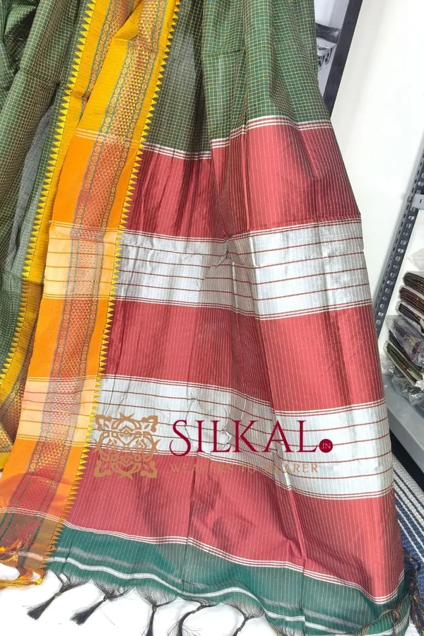 Ilkal_Embossed_With_Mercerized_Cotton_Saree_SKL03585