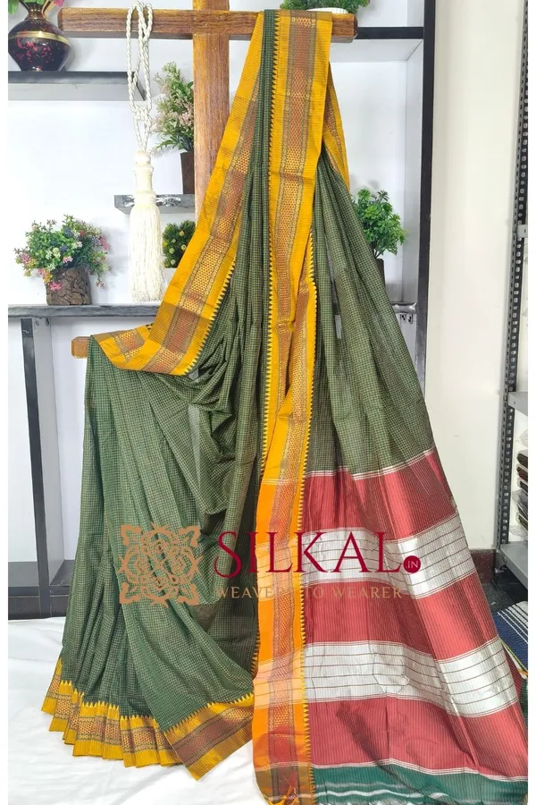 Ilkal_Embossed_With_Mercerized_Cotton_Saree_SKL03585