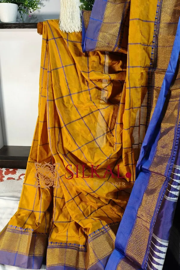 Ilkal_Embossed_With_Mercerized_Cotton_Saree_SKL_2083
