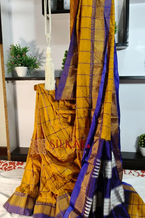 Ilkal_Embossed_With_Mercerized_Cotton_Saree_SKL_2083