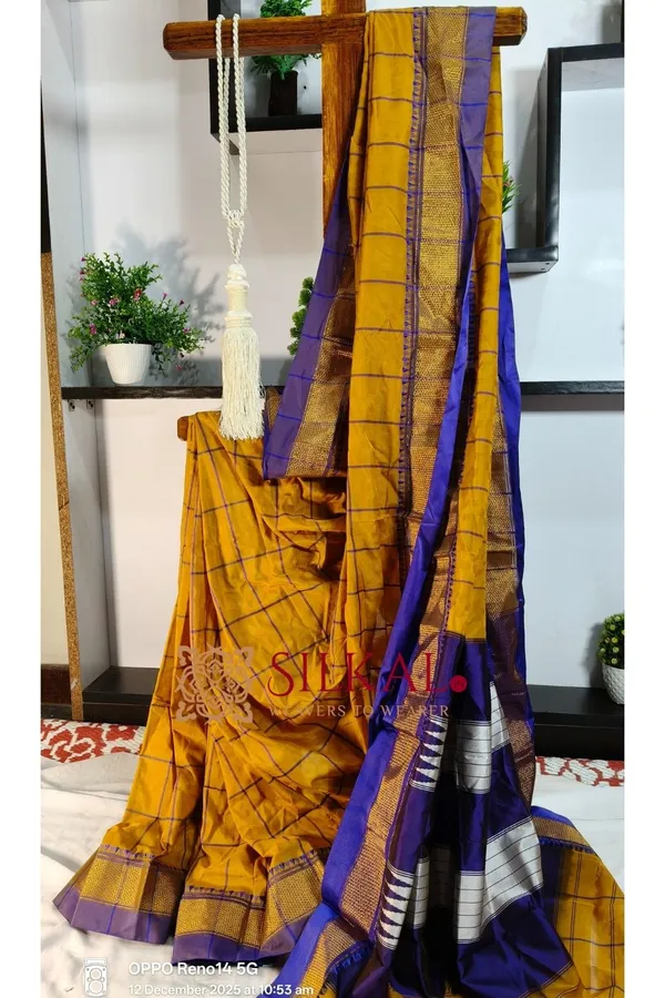 Ilkal_Embossed_With_Mercerized_Cotton_Saree_SKL_2083