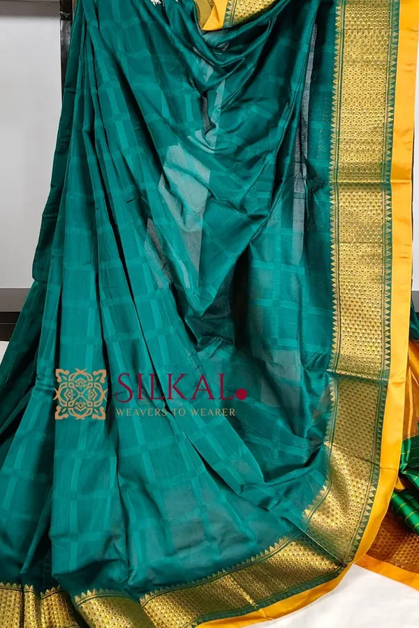 Ilkal_Embossed_With_Mercerized_Cotton_Saree_Saree_Code-_SKL3098