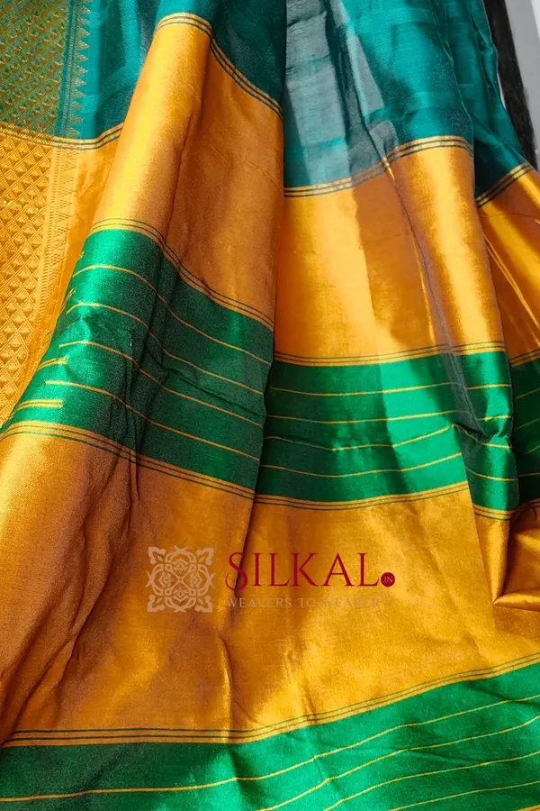 Ilkal_Embossed_With_Mercerized_Cotton_Saree_Saree_Code-_SKL3098