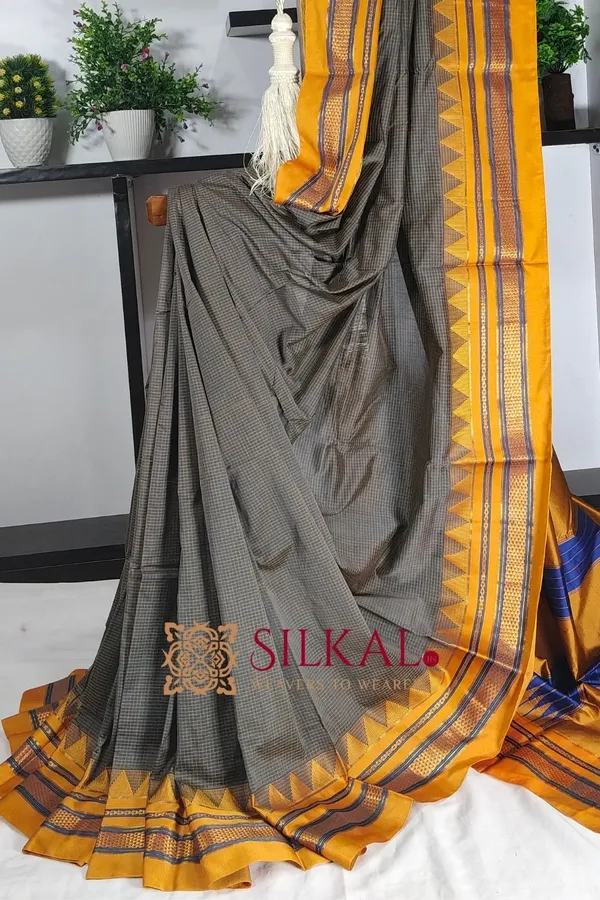 Ilkal_Embossed_With_Mercerized_Cotton_Saree_Saree_Code-_SKL3101