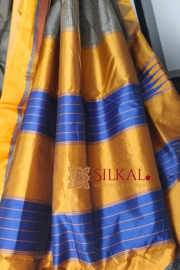 Ilkal_Embossed_With_Mercerized_Cotton_Saree_Saree_Code-_SKL3101