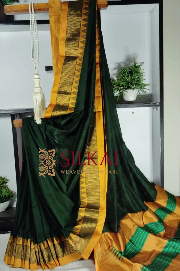 Ilkal_Embossed_With_Mercerized_Cotton_Saree_Code-_SKL1895